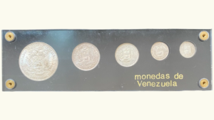 VENEZUELA, Set de 5 Monedas de Plata 0,25, 0,50, 1, 2, 5.  **ESTUCHE DE ACRILICO**